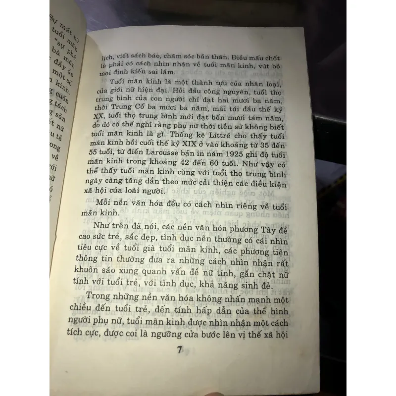 Chăm sóc sức khoẻ phụ nữ tuổi mãn kinh - Vĩnh Hồ 1029224