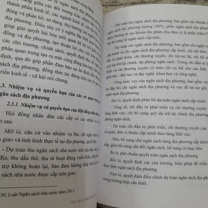 Giáo trình trung cấp chính trị- Quản lý hành chính Nhà nước. Học viện chính trị QGTPHCM 570942