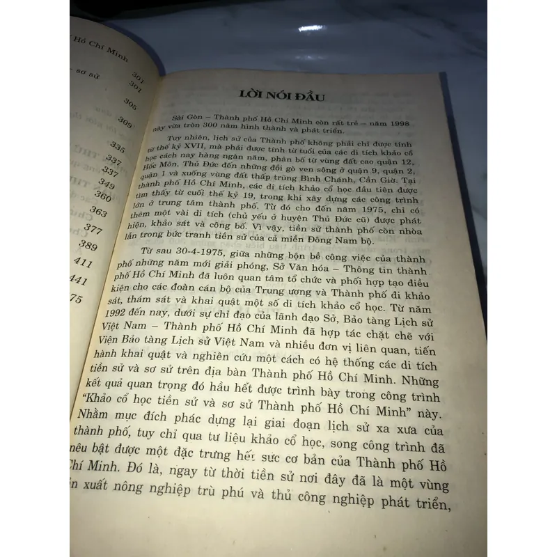 Khảo cổ học tiền sử và sơ sử Tp HCM  738099