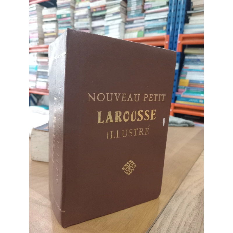 Nouveau petit larousse illustré 122487