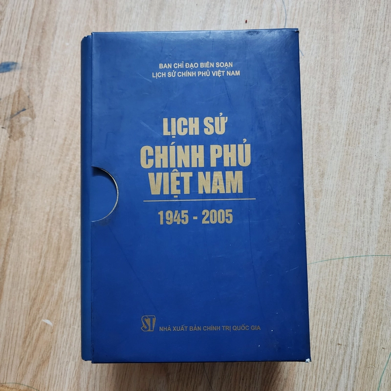 Lịch sử Chính phủ Việt Nam 1945-2005 | 3 tập bìa cứng có hộp  550183
