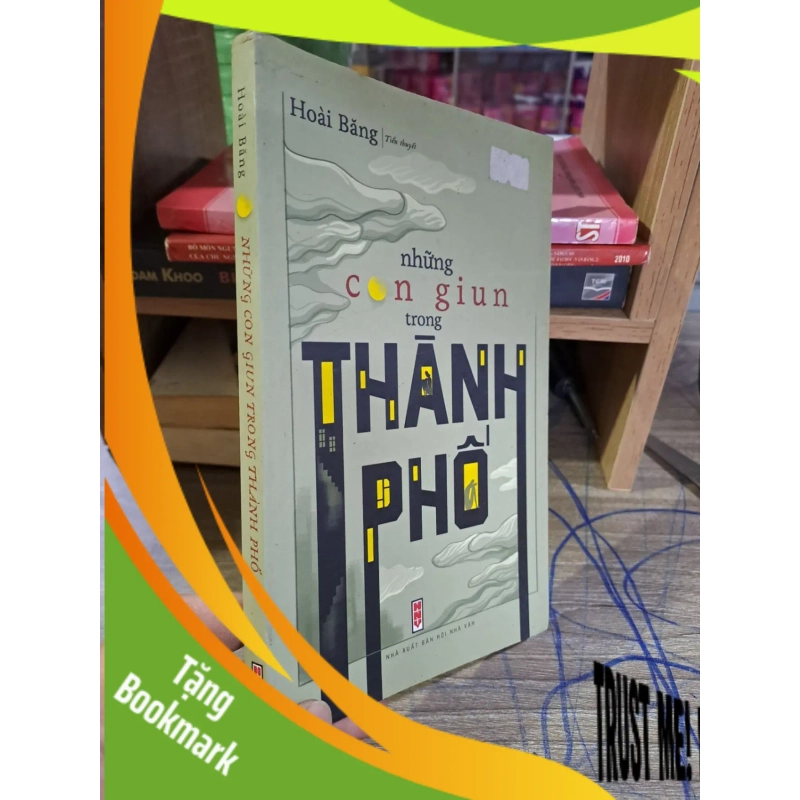 (TẶNG BOOKMARK) Những con giun trong thành phố Hoài Băng mới 90% RBK2203 949639