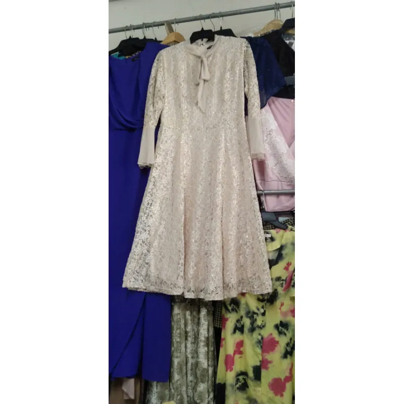 Đầm xoè kim sa size 12 giá 175k 698837