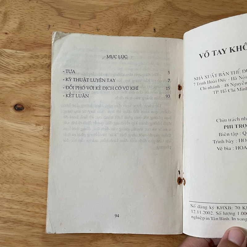 II Tựa sách: Võ Tay Không Tự Vệ - Trần Tuấn Kiệt - 2003 465664