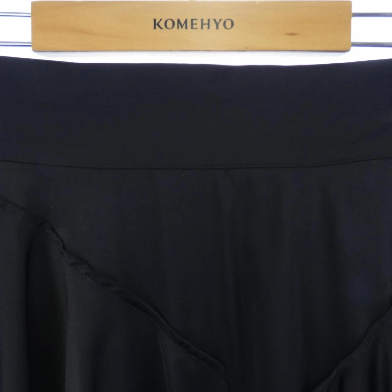 MIELIINVARIANT Skirt - Hàng hiệu Authentic 815511