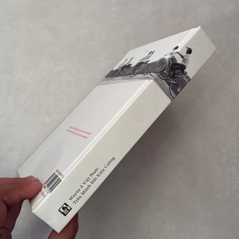 Trên mảnh đất kiên cường - Wayne Besant 927040