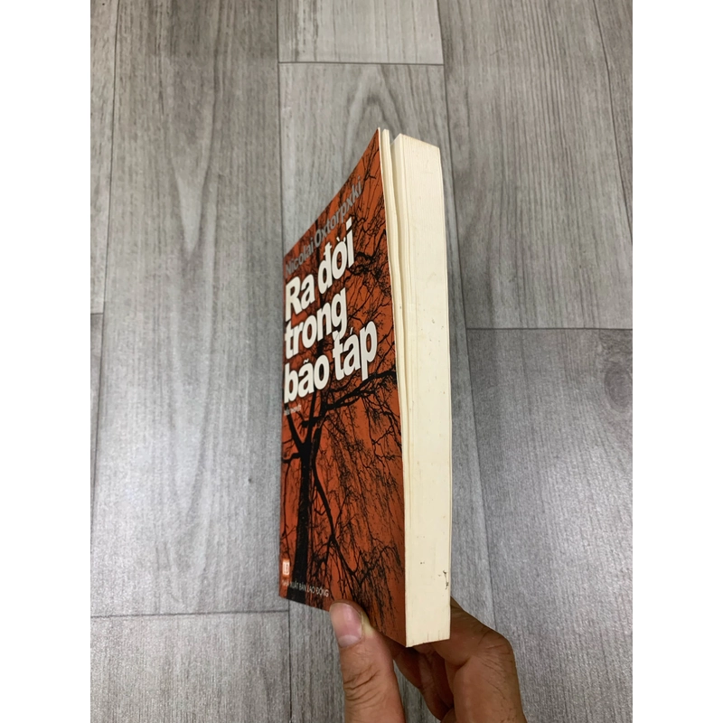 Ra đời trong bão táp - Nicolai Oxtorpxki. 1b4 518964