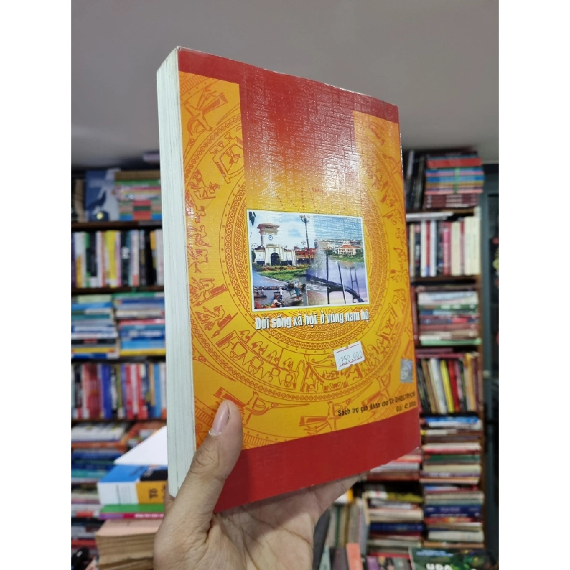 Đời Sống Xã Hội Ở Vùng Nam Bộ - GS. Nguyễn Công Bình 419566