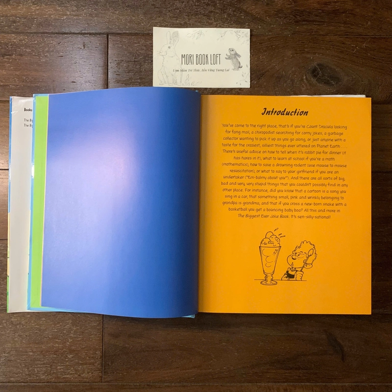 Sách ngoại văn The Biggest Joke Book Ever (Joke Treasury), Used, Bìa cứng, còn bìa áo 522838