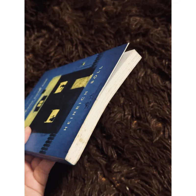 Nàng Anna Xanh Xao 993357