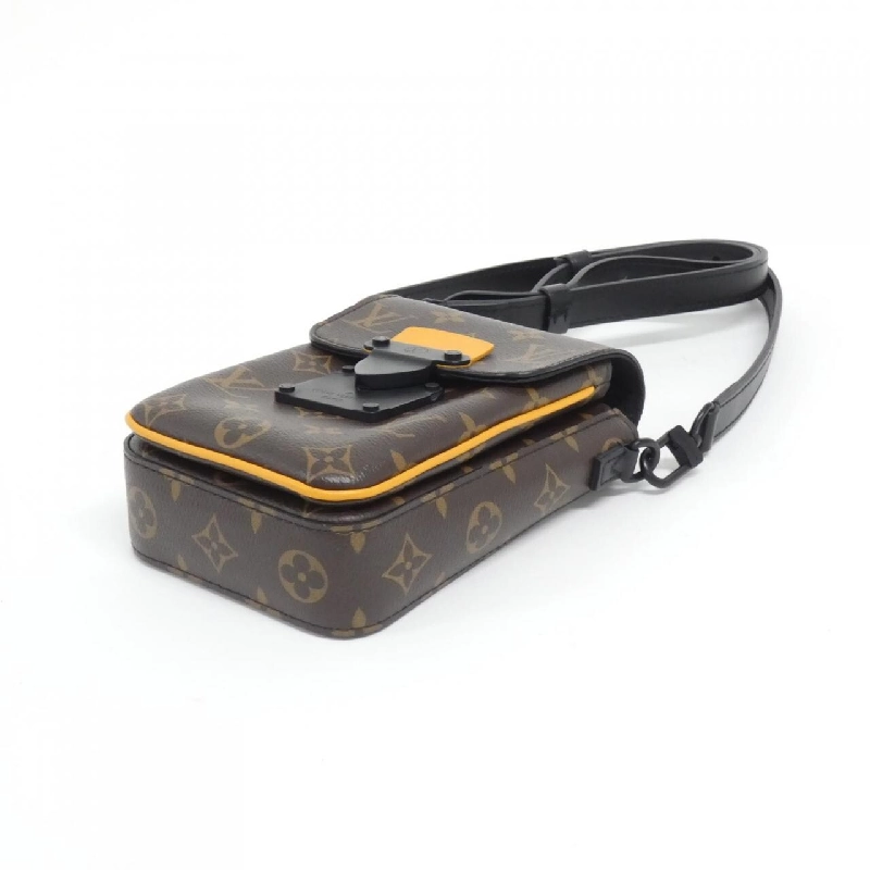 Túi đeo vai Louis Vuitton Monogram Macassar S-Lock Vertical Wearable Wallet M82535 612710