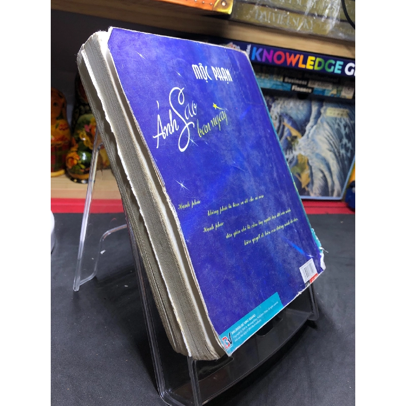 Ánh sao ban ngày mới 70% rách gáy rớt trang ố bẩn có dấu mộc và viết nhẹ trang đầu 2011 Mộc Phạn HPB0906 SÁCH VĂN HỌC 914821