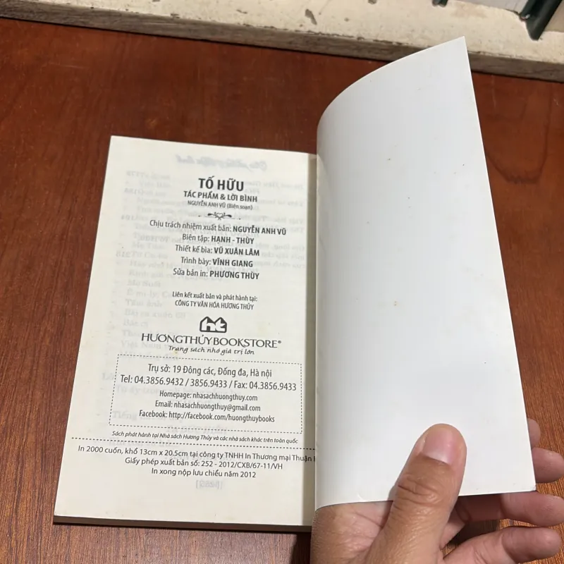 Tác Phẩm Và Lời Bình (Tủ Sách Văn Học Dùng Trong Nhà Trường) - Vũ Trọng Phụng, Tố Hữu 907586