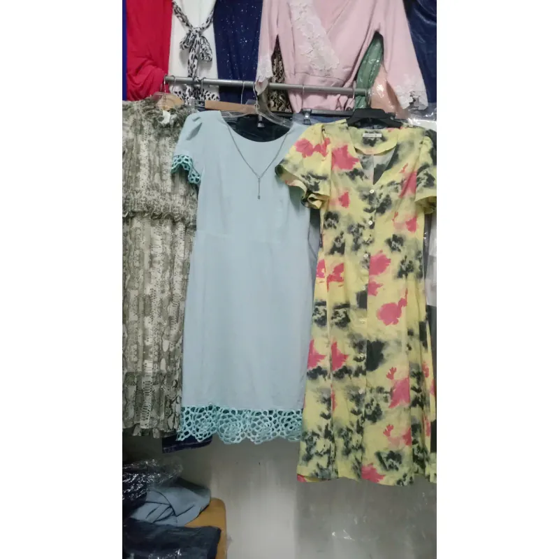 Combo 03 cái đầm size S giá 95k 697166