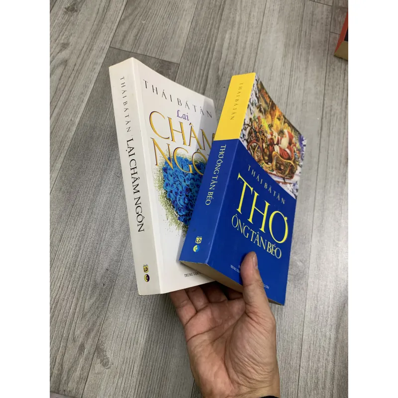 Thơ thái bá tân. Combo 20 cuốn. Có chứ ký tặng của tác giả.  757355