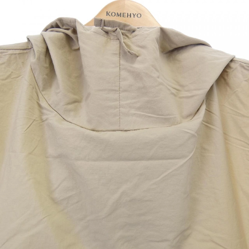 Áo khoác DESCENTE - Hàng hiệu Authentic 882819