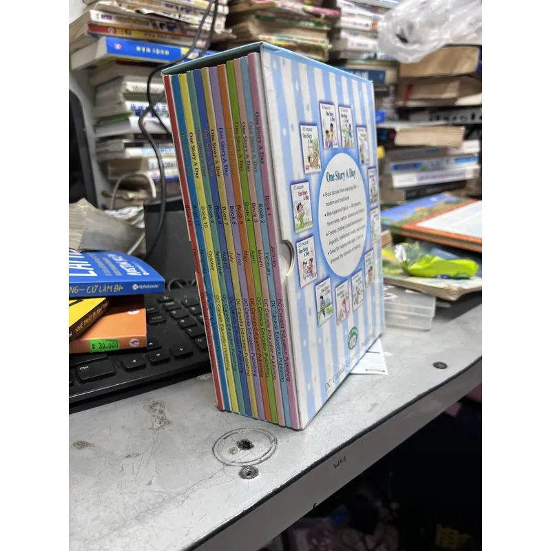 ONE STORY A DAY - DELIGHTFUL, EDUCATION, INSPIRATIONAL (12 Quyểnc 693764