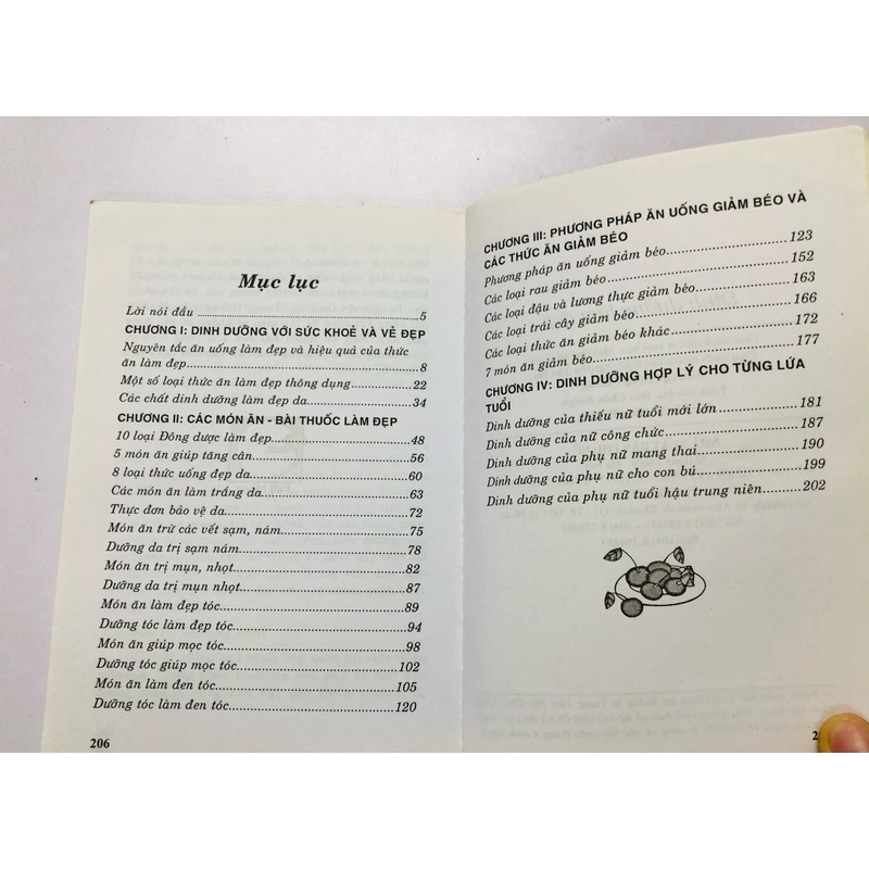 DINH DƯỠNG LÀM ĐẸP  - 207 trang, nxb: 2004 354910