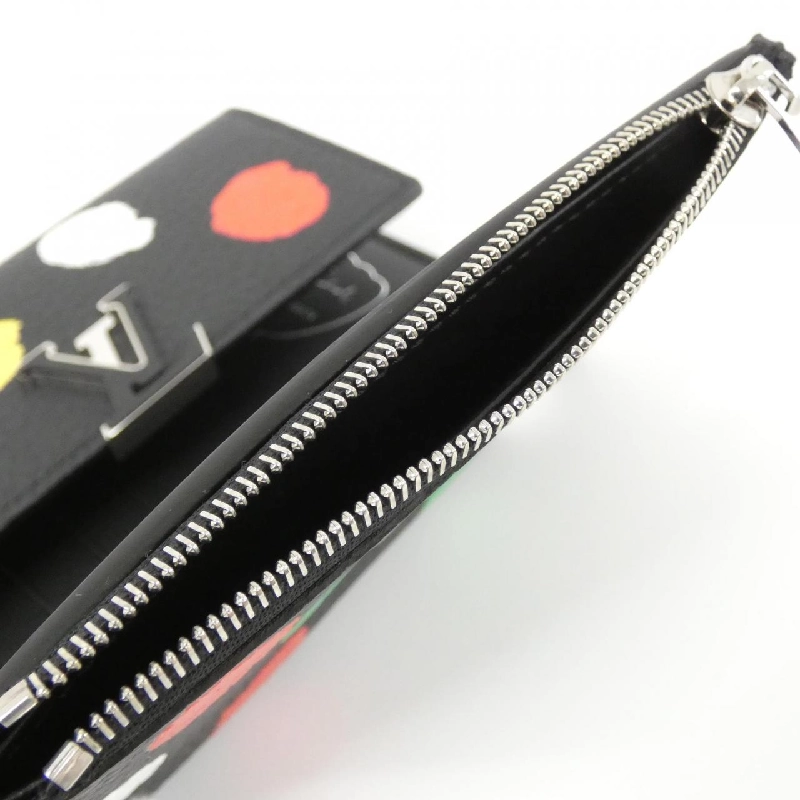 Ví Louis Vuitton Trillon (LV X YK) Portefeuille Capucines Compact M81963 622850