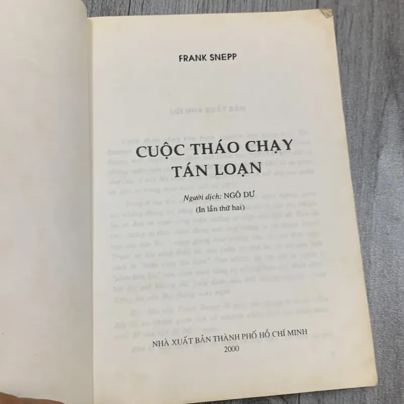 Cuộc tháo chạy toán loạn - frank snepp. 3b3 777821
