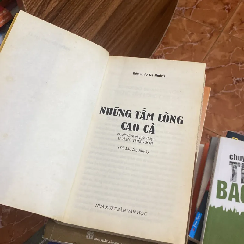 Những tấm lòng cao cả
Tiểu thuyết của Edmondo De Amicis
#HATRA 416839