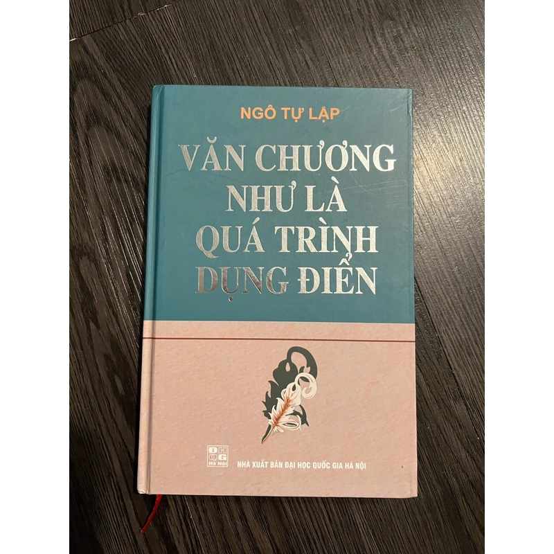 Văn chương như là quá trình dụng điển (bìa cứng) 310413