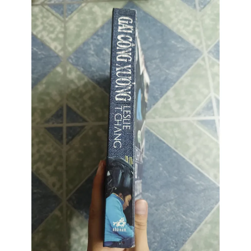 Gái công xưởng - Leslie T. Chang 564834