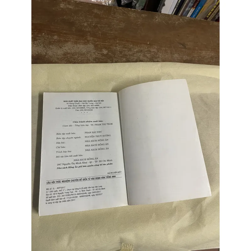 COMBO CÂU HỎI TRẮC NGHIỆM CHUYÊN ĐỀ ĐIỀN TỪ VÀO ĐOẠN VĂN TIẾNG ANH & KĨ NĂNG ĐỌC HIỂU  749273