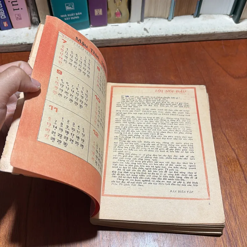 [Gáy Không Đẹp] - II Lịch Kiến Thức Cần Biết Dành Cho Mọi Nhà - 1988 931862