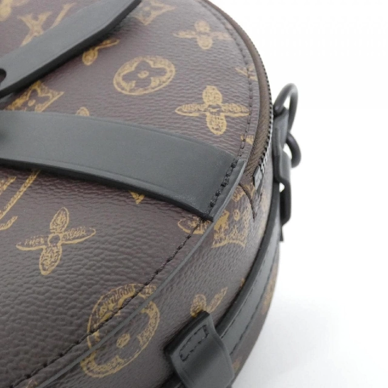 Túi xách vai Louis Vuitton Monogram (N°7) Wheel Box M59706 608978