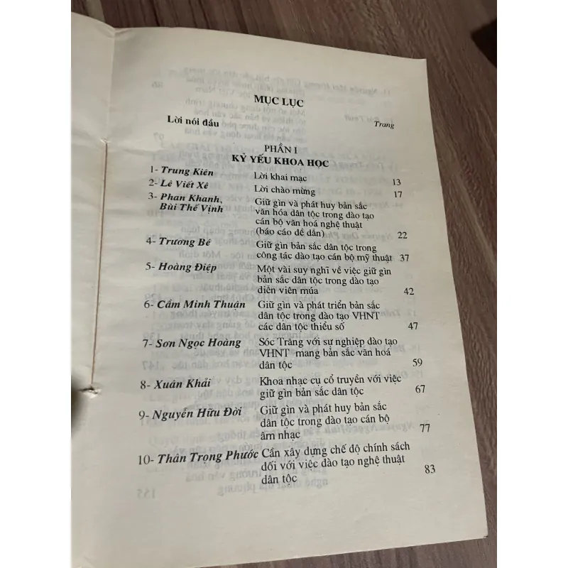 giữ gin và phát huy bản sắc vặn hóa dân tộc trong đào tạo văn hóa nghệ thuật 748110