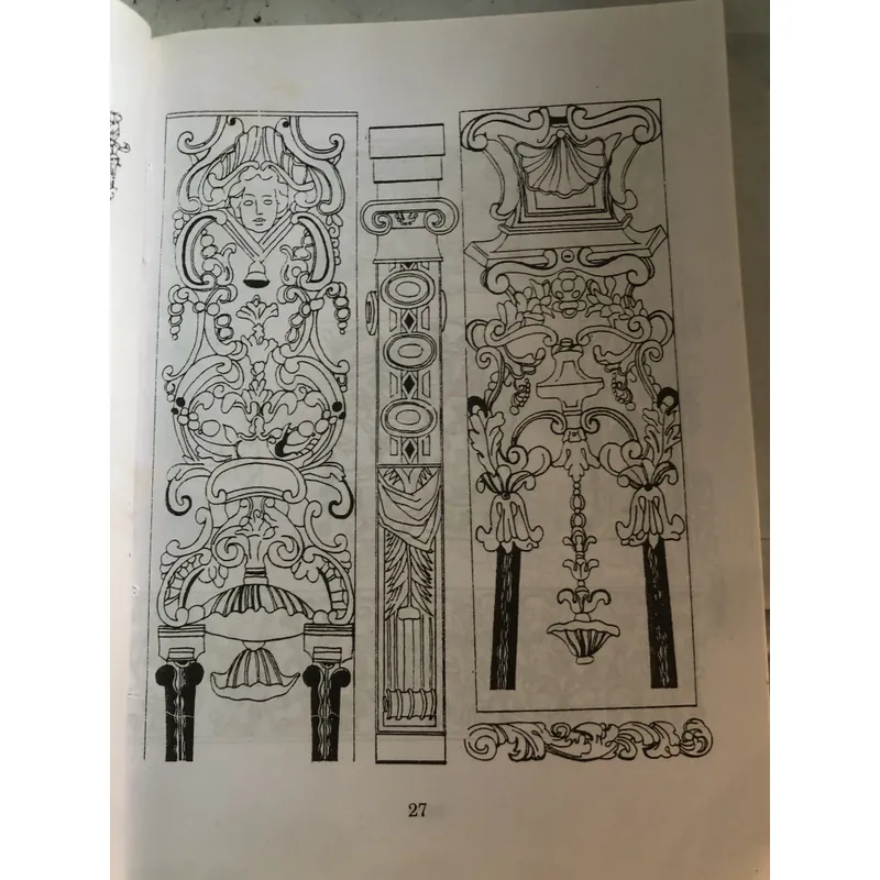 Hoa văn trang trí các Đông Tây 728286