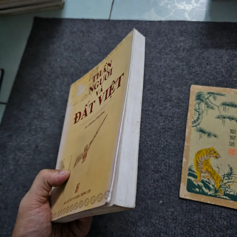 Thần người và đất việt - tạ chí đại trường 745506