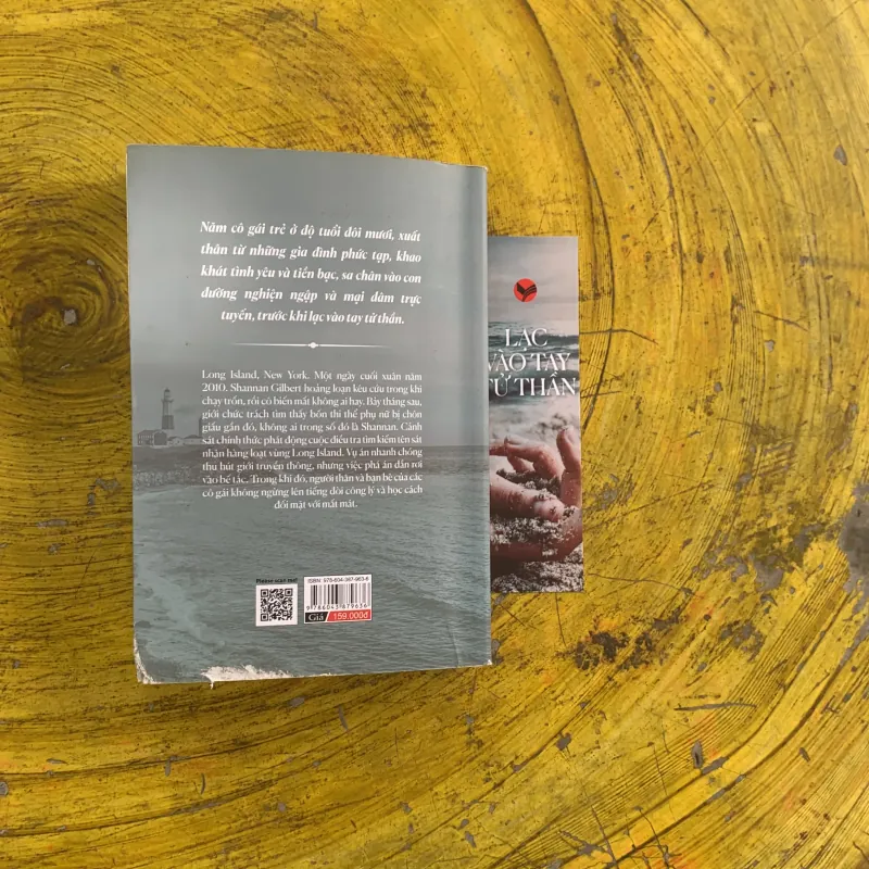 LẠC VÀO TAY TỬ THẦN - ROBERT KOLKER 1022370