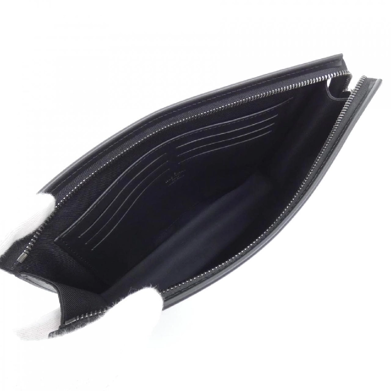 Túi xách Louis Vuitton Monogram Eclipse Reverse Pochette Voyage M69535 617429