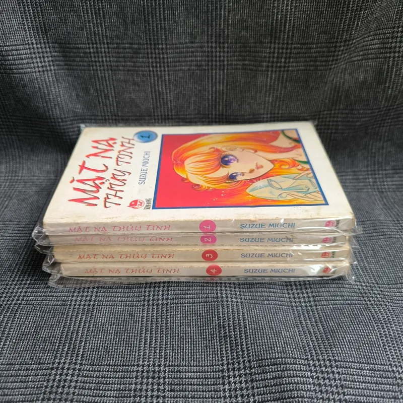 Mặt nạ Thủy Tinh (Tập 1 2 3 4) 592427