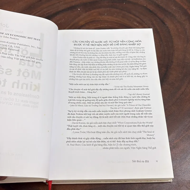 II Sách Hay: Lời Thú Tội Của Một Sát Thủ Kinh Tế - John Perkins - 2013 1010447