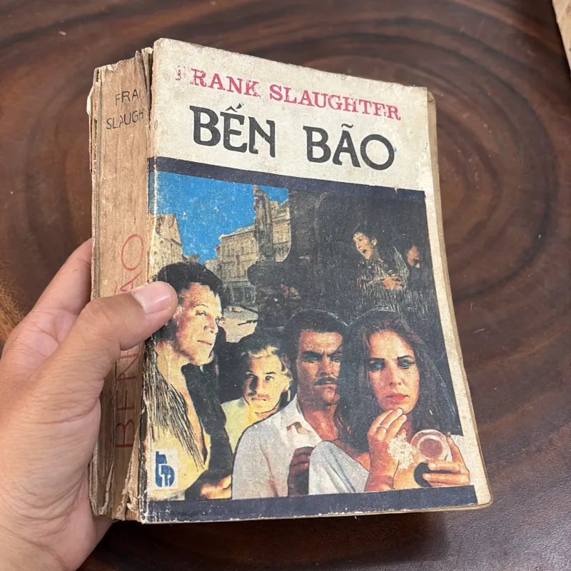 II Văn Học: Bến Bão - FRANK SLAUGHTER - Lâm Đới Châu (Dịch) - 1988 1008958