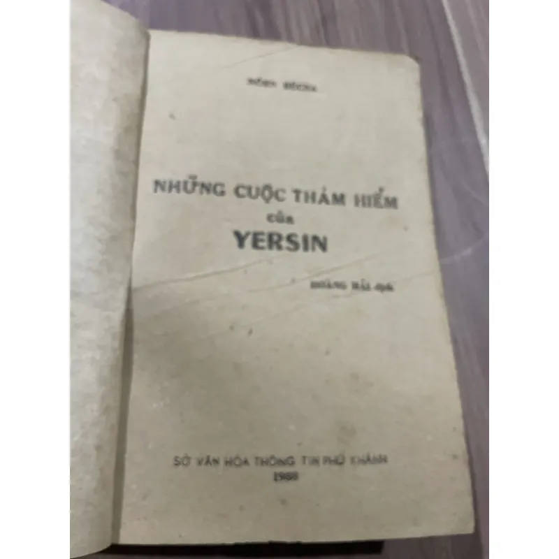 Những cuộc thám hiểu của Yersin, sách bị mọt- không ảnh hưởng nội dung 696829