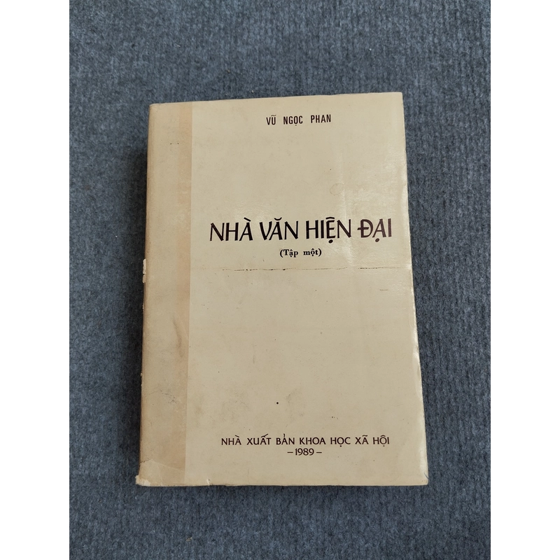 NHÀ VĂN HIỆN ĐẠI (TẬP MỘT) - VŨ NGỌC PHAN 533389