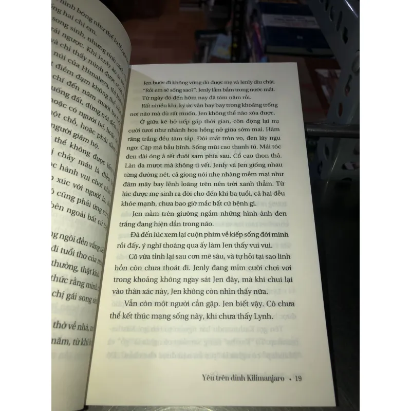Yêu trên đỉnh Kilimanjaro - Nguyễn Quỳnh Trang 1009461