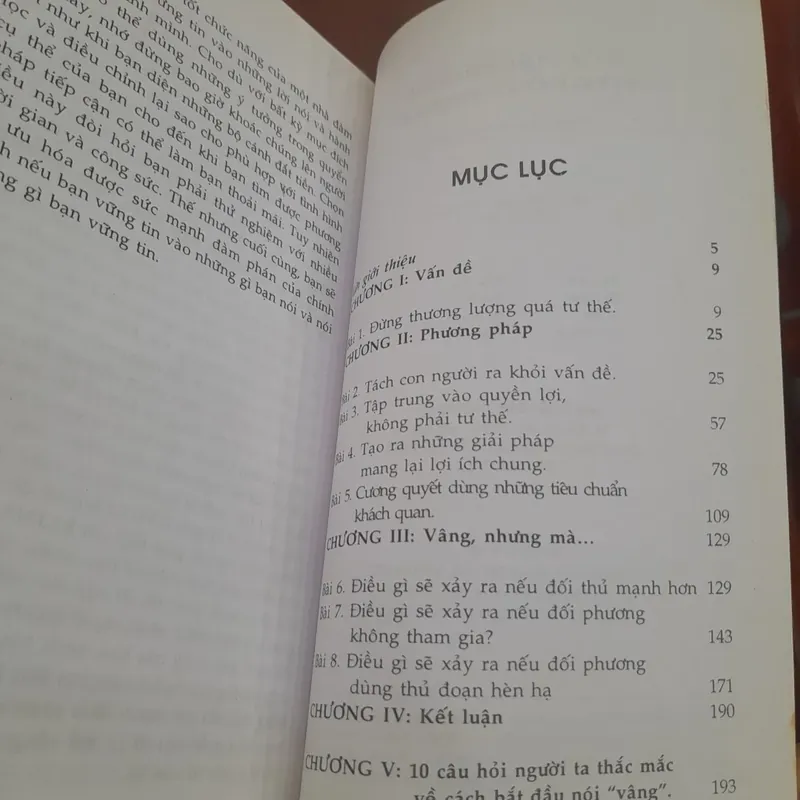 Roger Fisher, William Ury - THỎA THUẬN ĐÀM PHÁN nhưng KHÔNG NHƯỢNG BỘ 562458