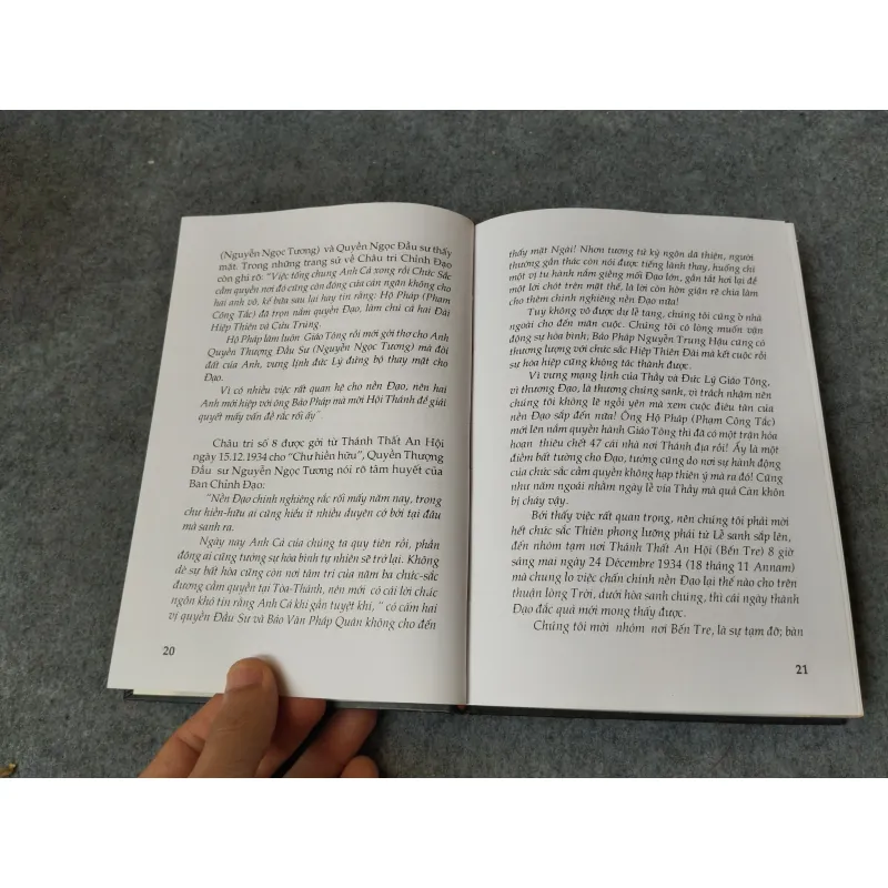 ĐÊM TRẮNG CỦA ĐỨC GIÁO TÔNG - TRẦM HƯƠNG 718835