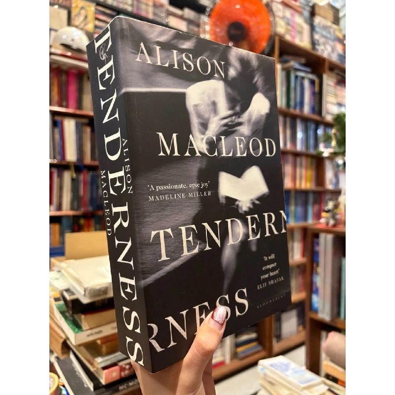 Tenderness - Alison Macleod 740900