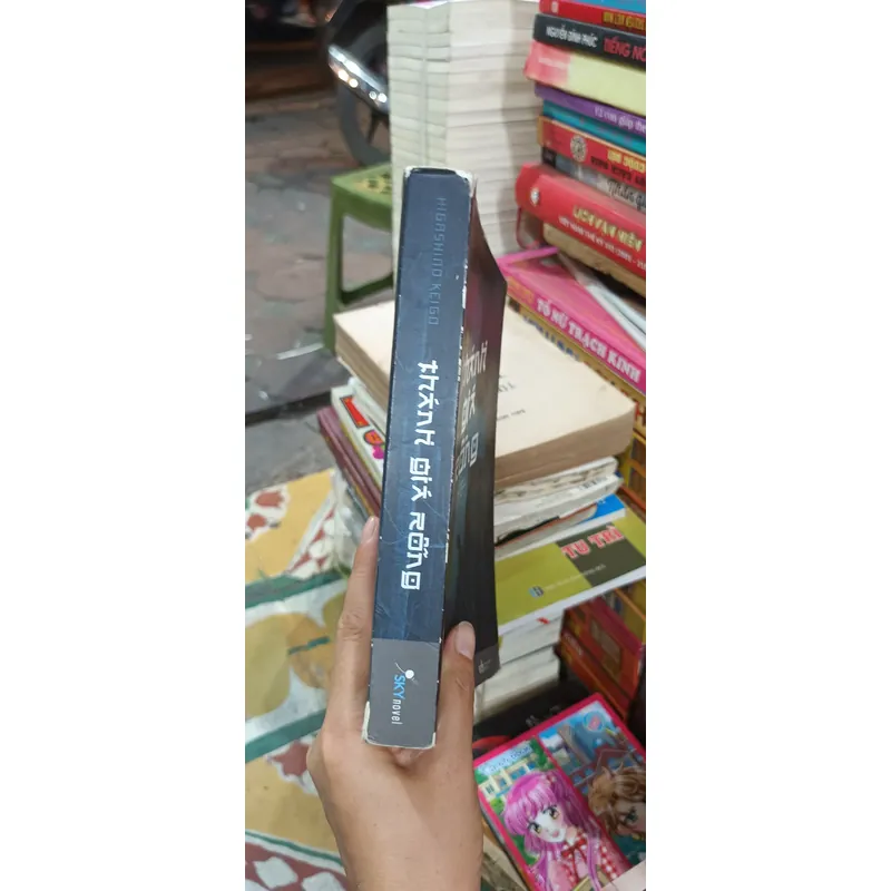 Thánh Giá Rỗng- Higashino Keigo 603366