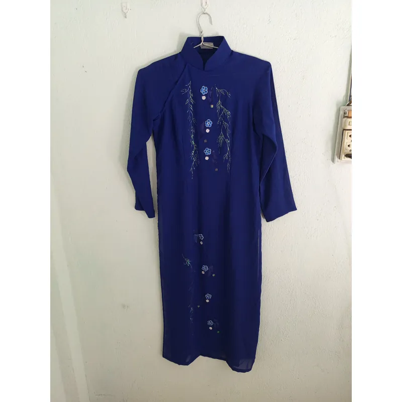 Pass 12 áo dài cá nhân em vừa bán vừa cho ạ. 713169