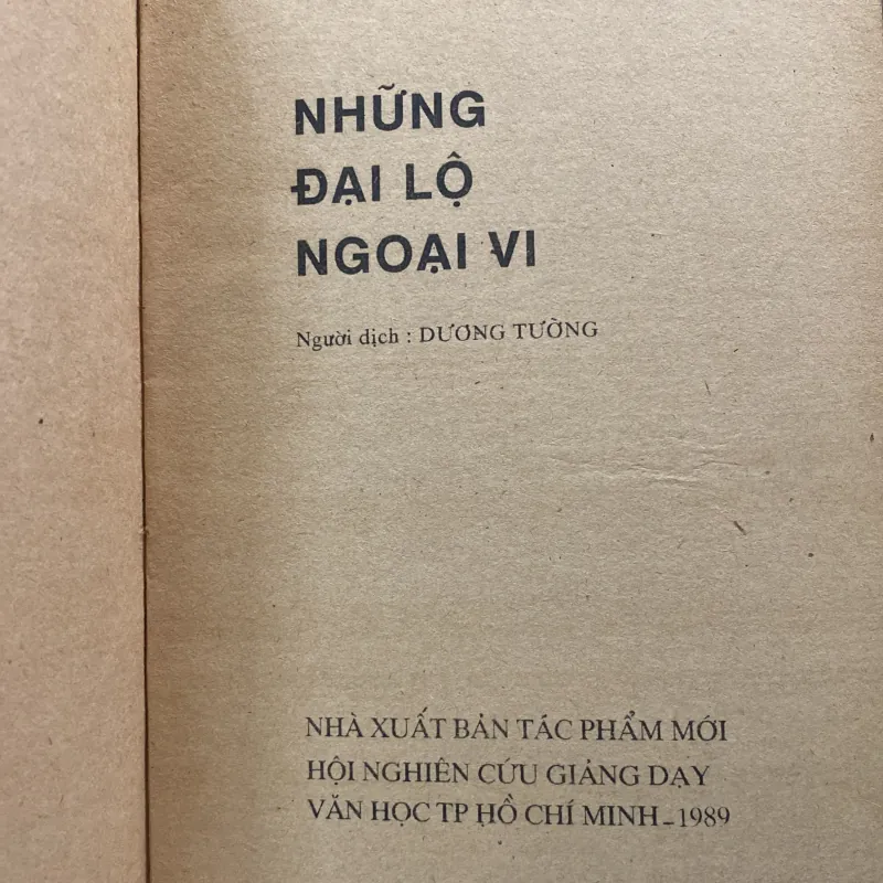 Những đại lộ ngoại vi - Patrick Modiano - Dương Tường dịch 960199