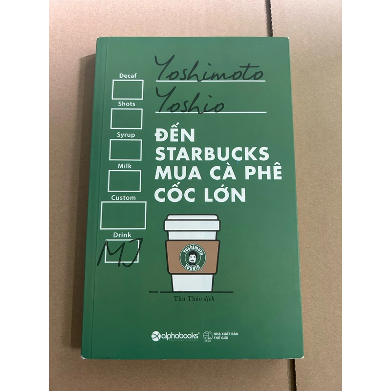 Đến starbucks mua cà phê cốc lớn 471063
