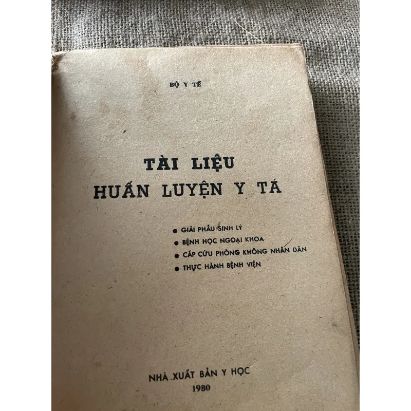 Tài liệu huấn luyện y tá - 400 trang  789624