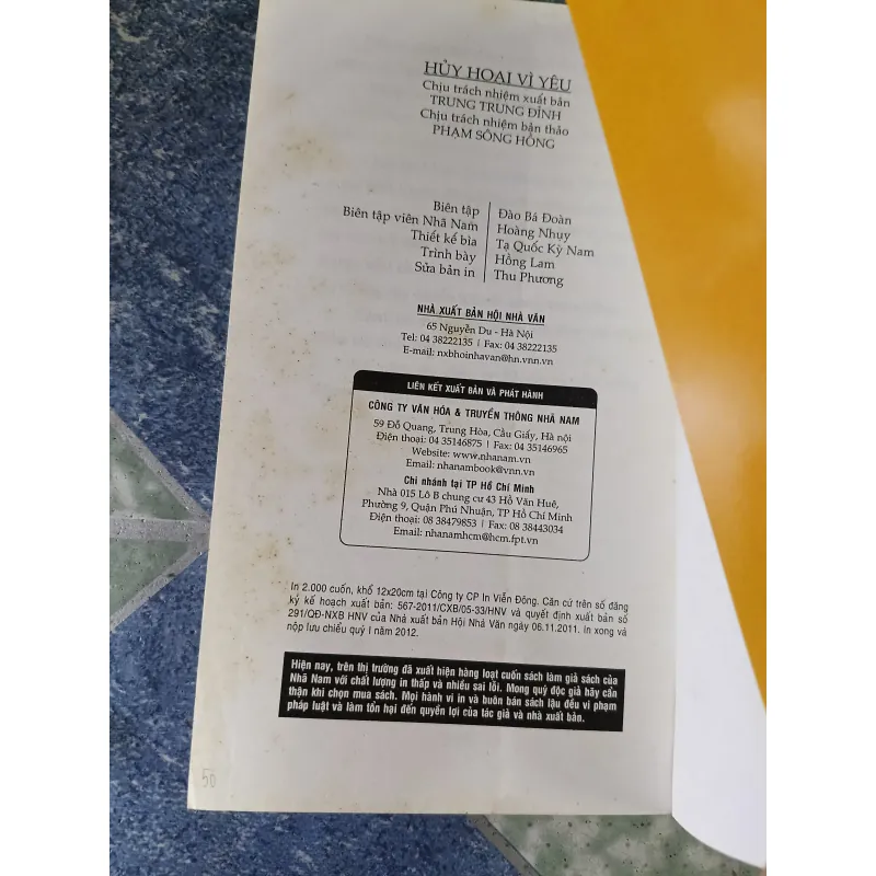 Hủy hoại vì yêu -  Amélie Nothomb 791641